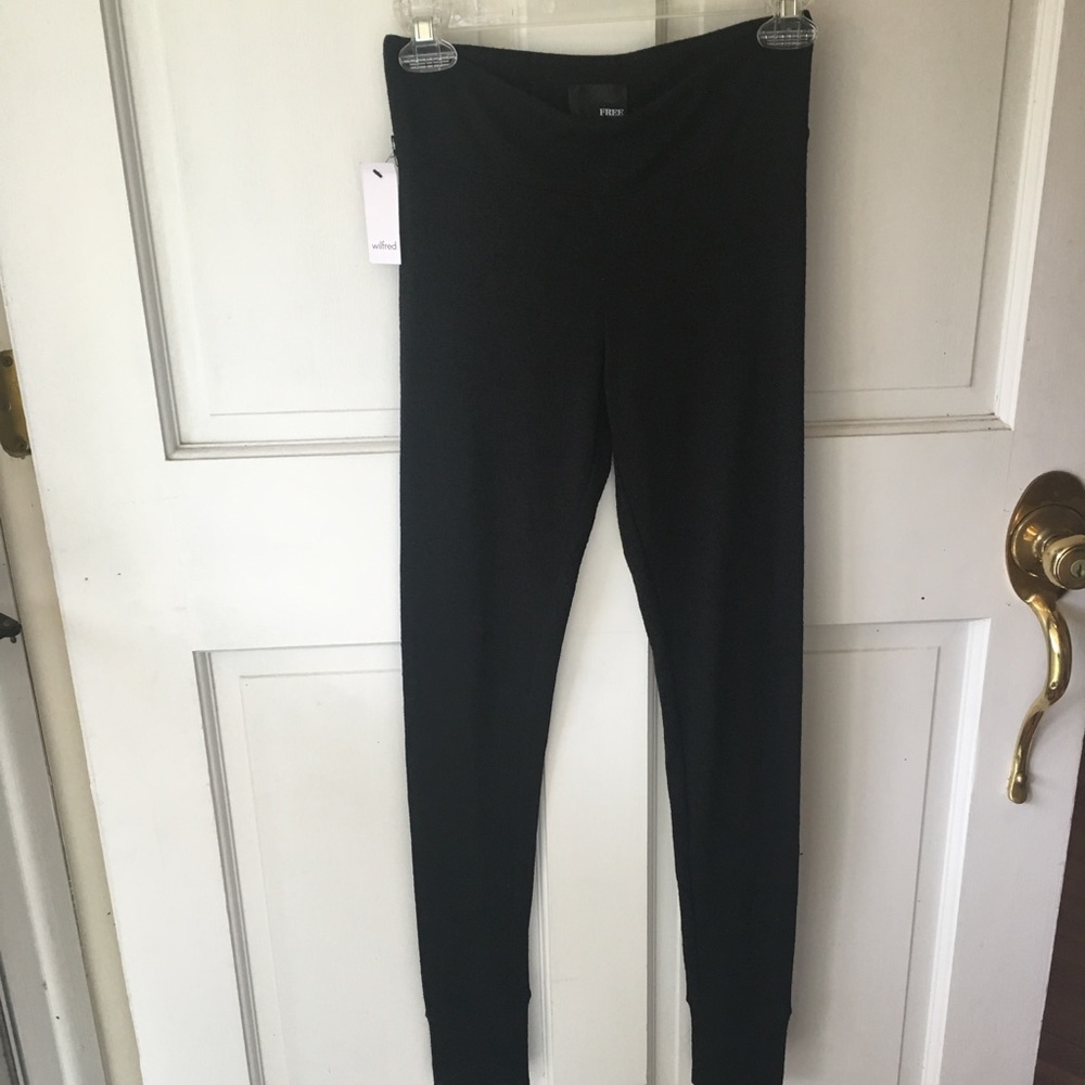 Wilfred Free Sweater Legging